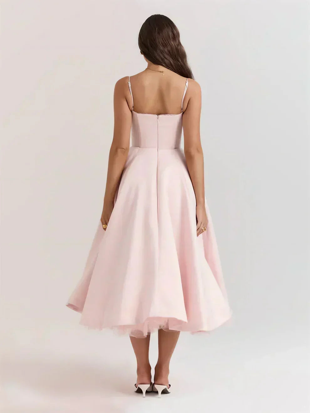 Ausgestelltes Abendkleid